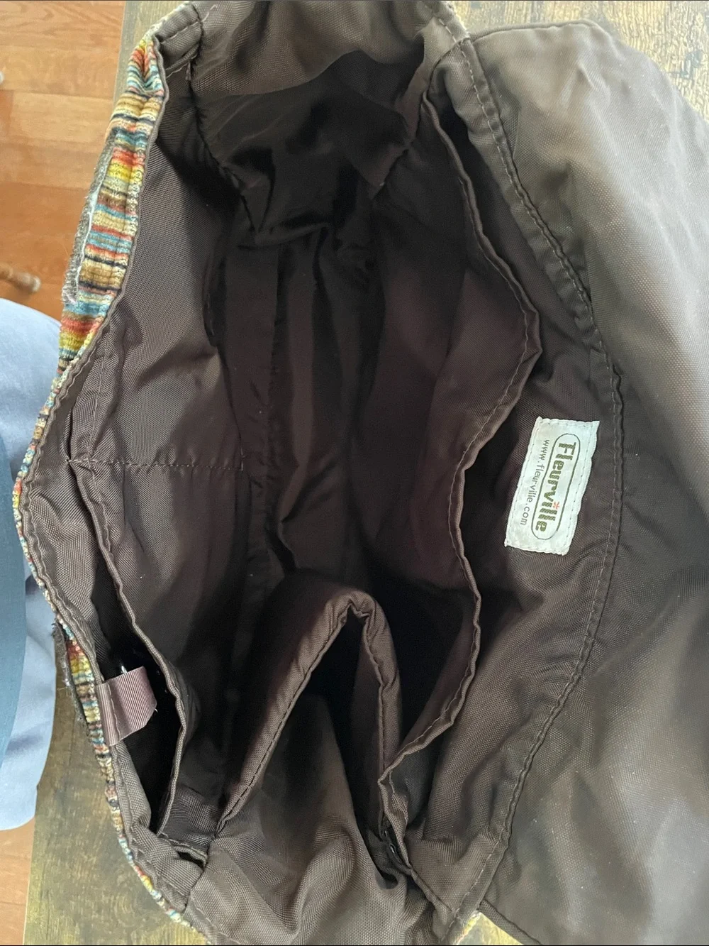 Fleurville striped messenger